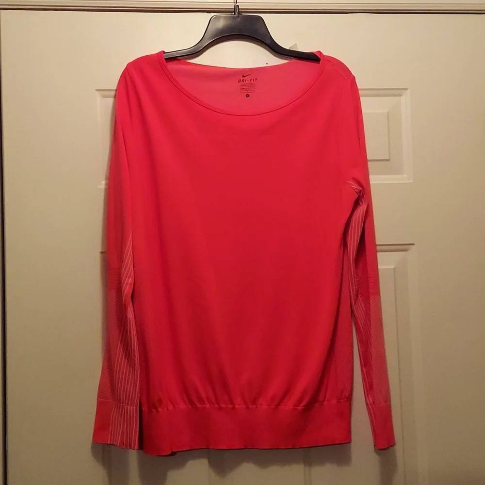 Women's Nike Dri-fit athletic top - Picture 1 of 7